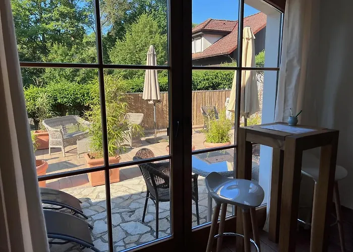 Am Trift 아파트 바트 자로